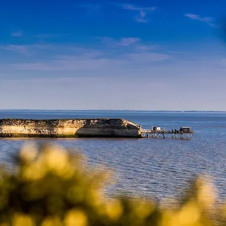 别墅 A 800m De La Plage, Piscine Chauffee