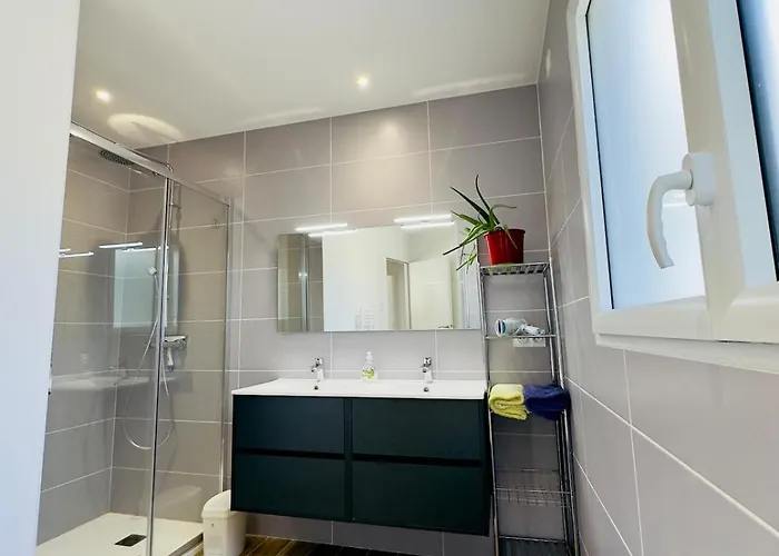 A 800m De La Plage, Piscine Chauffee Villa