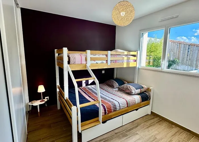 A 800m De La Plage, Piscine Chauffee